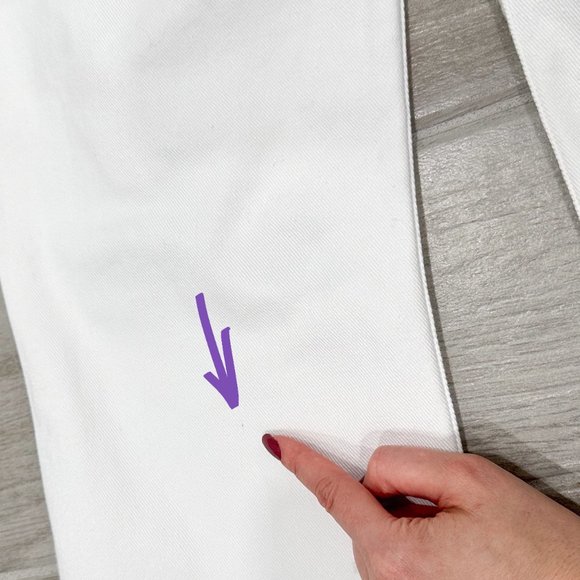 Reformation Cynthia High Rise Relaxed Fit Jeans in White Destroyed Denim Sz 27S - Picture 16 of 16